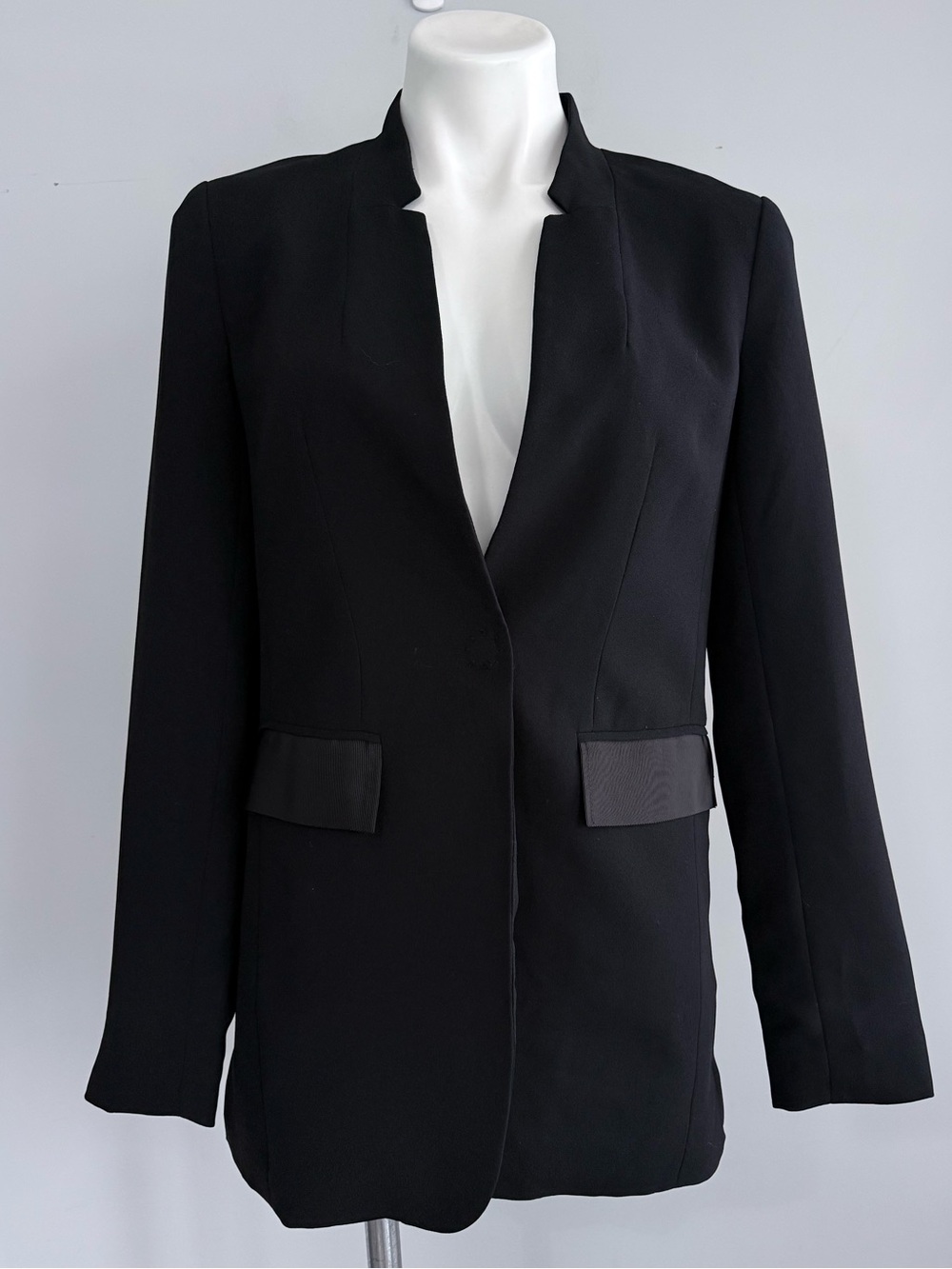 Anthropologie Essential Boyfriend Blazer Black Tuxedo Satin Trim Jacket Size 0 - Picture 8 of 16